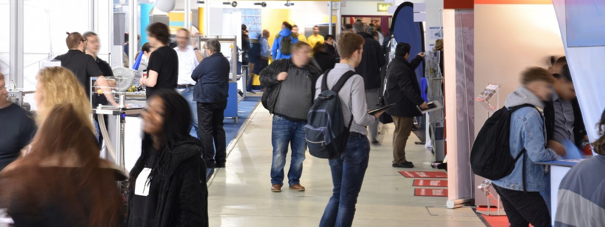 Se déplace dans le monde selon vos projets